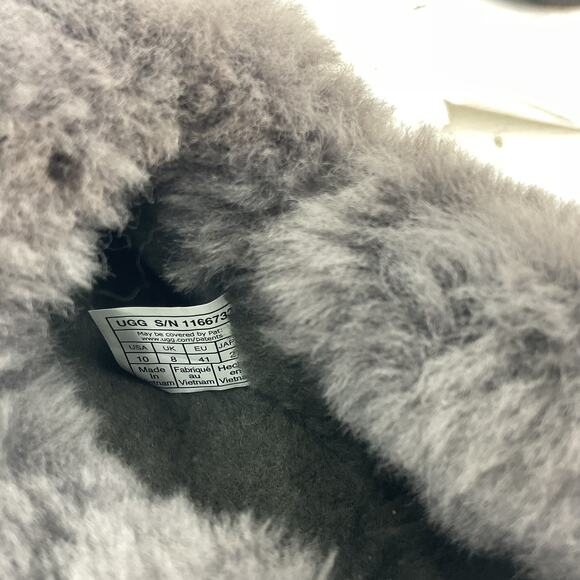 UGG Black and Gray Women's Shoes - Picture 5 of 8